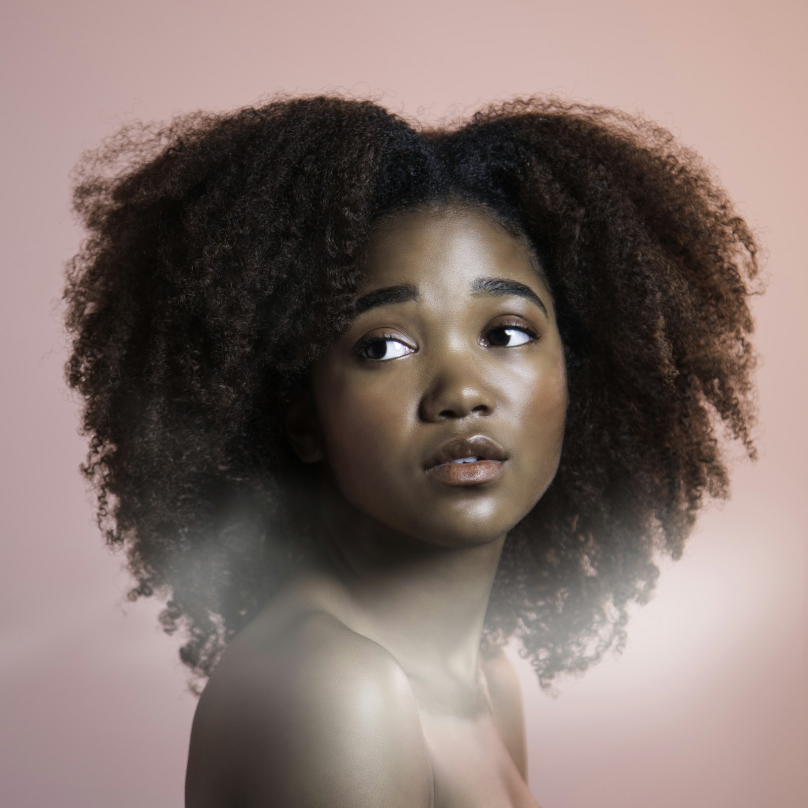 Voluminous fine hair styled with volume techniques